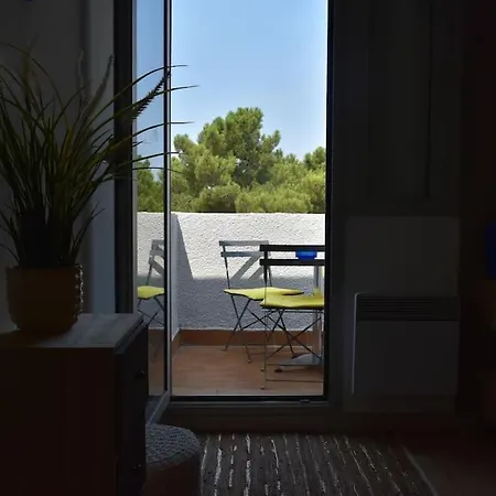 A 200m De La Plage, Bel Spacieux + Parking Apartment